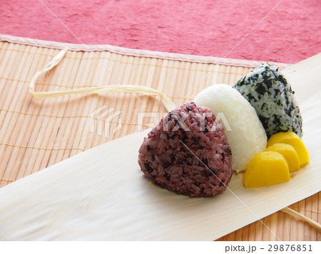 おにぎり おにぎり 29876851
