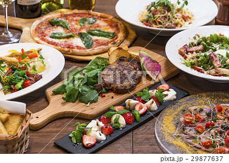 イタリアンレストランのコース料理 イタリアンレストランのコース料理 29877637
