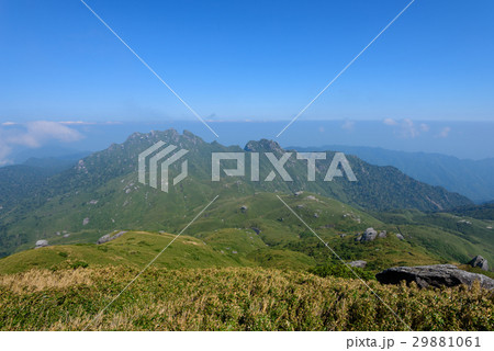 鹿児島　屋久島　永田岳　宮之浦岳山頂からの眺め 29881061