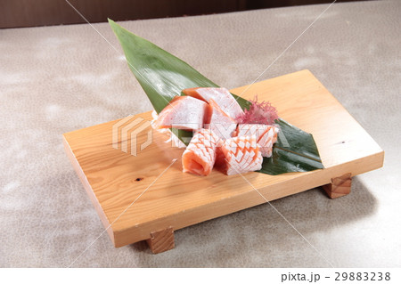 sashimi sashimi 29883238