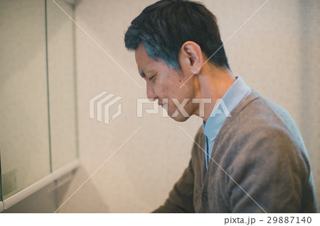 aged man 29887140