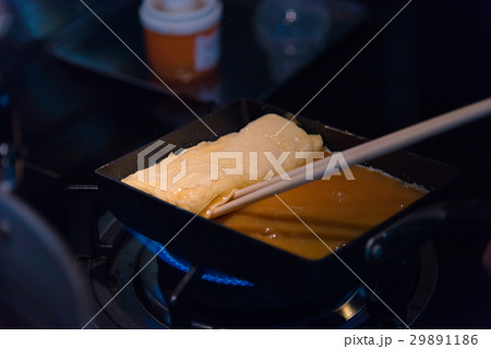 Fresh japanese egg 29891186