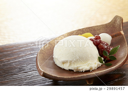 和風テイストのバニラアイス 29891457