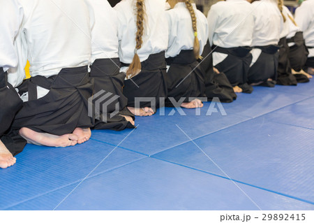 People in kimono and hakama on martial arts 29892415