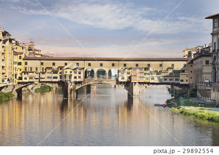 Ponte Vecchio bridge. Florence, Italy Ponte Vecchio bridge. Florence, Italy 29892554