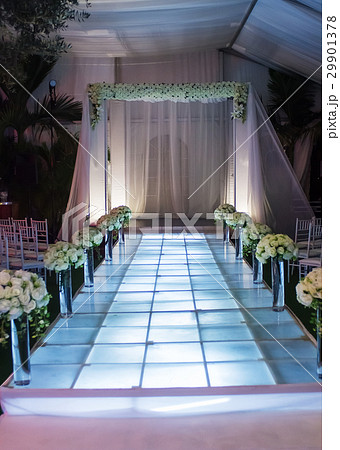 Jewish Hupa , wedding putdoor . Jewish Hupa , wedding putdoor . 29901378