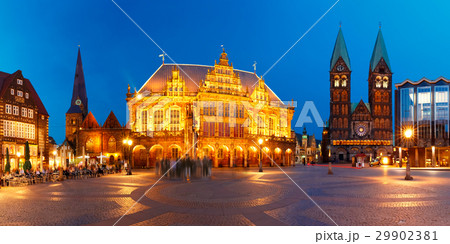 Ancient Bremen Market Square in Bremen, Germany 29902381