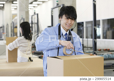 流通ビジネスイメージ　倉庫　工場　製造　運送　運輸　物流　梱包 29905514