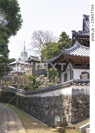 平戸　寺院と教会の見える風景 29907704