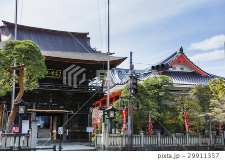 春の高幡不動尊仁王門 春の高幡不動尊仁王門 29911357
