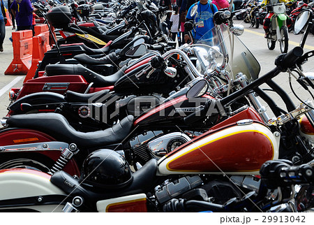 Harley Davidson easy rider motorcycle gathering  29913042