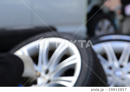 タイヤ交換 イメージ ぼかし タイヤ交換 イメージ ぼかし 29913857