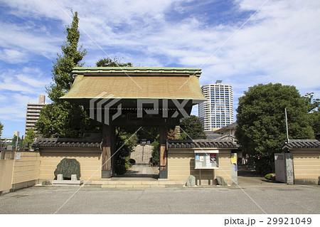 宝珠山地蔵院 錫杖寺にて：山門（埼玉県川口市） 29921049