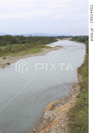 荒川（押切橋より上流を望む） 29924402