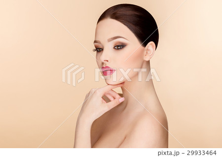 Beautiful Woman with Clean Fresh Skin 29933464
