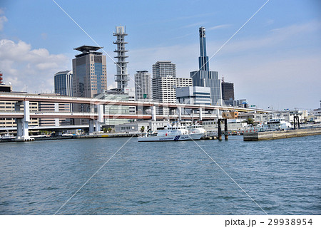 海から見た神戸市街地 29938954