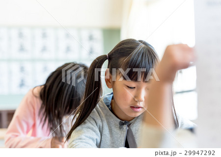 小学校、授業イメージ、テスト 29947292