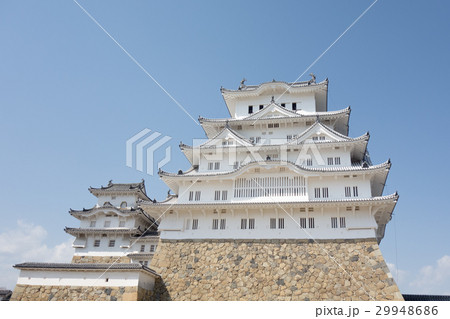 青空と姫路城大天守閣 29948686