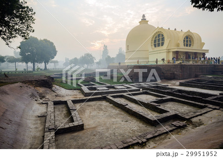 Life of India : The Parinirvana Temple and ruins Life of India : The Parinirvana Temple and ruins 29951952