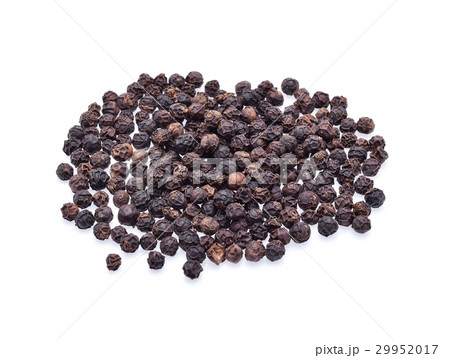 Black pepper isolated on white background 29952017