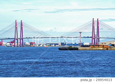 名古屋港の名港西大橋 29954013