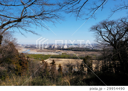 【国史跡・続日本100名城】滝山城 本丸付近からの眺め(拝島方面) 【国史跡・続日本100名城】滝山城 本丸付近からの眺め(拝島方面) 29954490