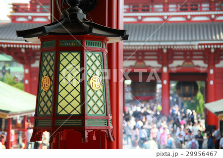 祭りの余韻が残る浅草寺境内 祭りの余韻が残る浅草寺境内 29956467