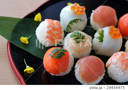 手まり寿司 29956975