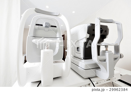 Modern eye testing device standing in the lab Modern eye testing device standing in the lab 29962384