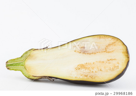 Eggplant (Solanum melongena) isolated in white bac Eggplant (Solanum melongena) isolated in white bac 29968186