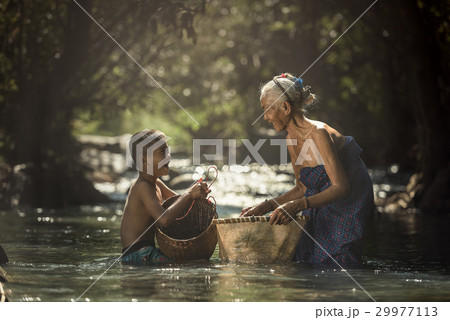 Grandmother and Grandchildren 29977113