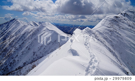 日高山脈の稜線 29979809