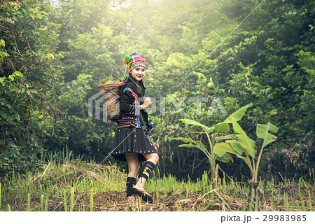 Karens girl with traditional clothes 29983985