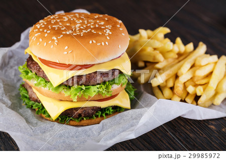 burger and french fries 29985972