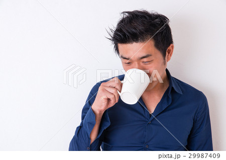 男性のポートレイト 29987409