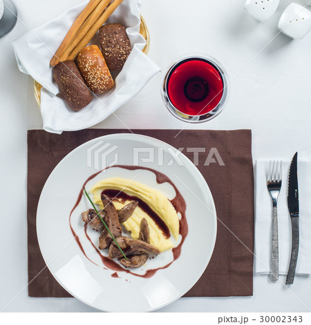 mashed potatoes with Beef tongue mashed potatoes with Beef tongue 30002343