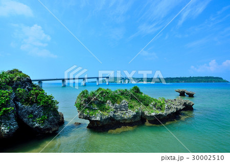 沖縄県 瀬底大橋 沖縄県 瀬底大橋 30002510