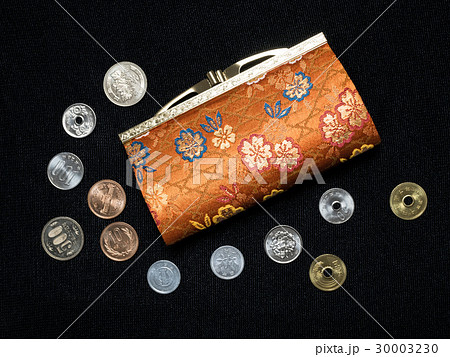 小銭入れと硬貨 小銭入れと硬貨 30003230