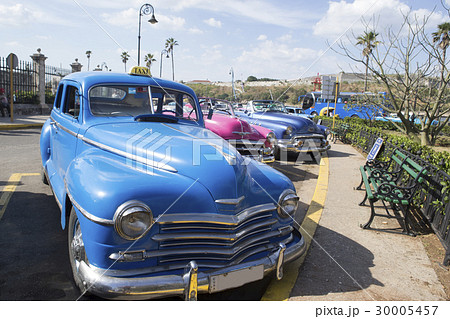 キューバ ハバナの街並み キューバ ハバナの街並み 30005457
