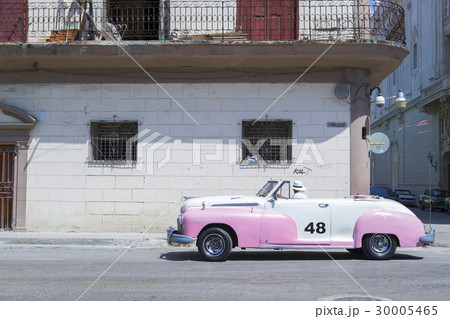 キューバ　ハバナの街並み 30005465