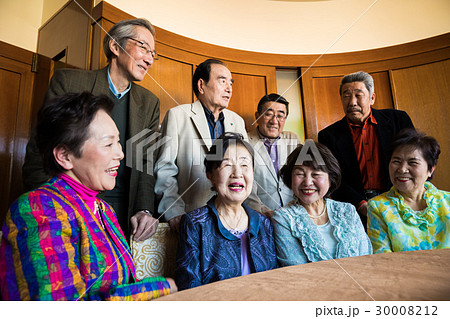 シニア同窓会　ポートレート　記念撮影 30008212