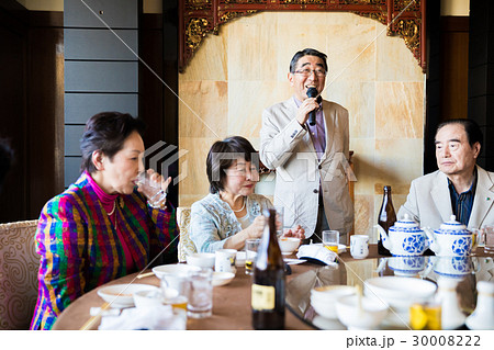 シニア同窓会　カラオケ　男性 30008222