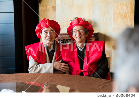 シニア同窓会 還暦 ポートレート 男性 シニア同窓会 還暦 ポートレート 男性 30008404