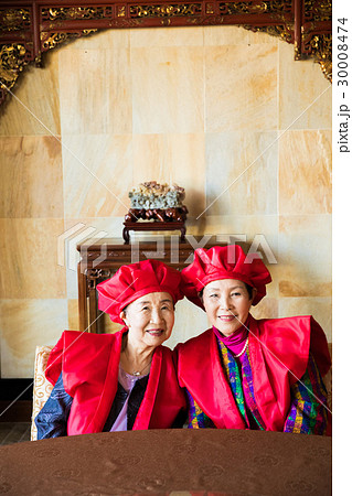 シニア同窓会 還暦 ポートレート 男性 シニア同窓会 還暦 ポートレート 男性 30008474