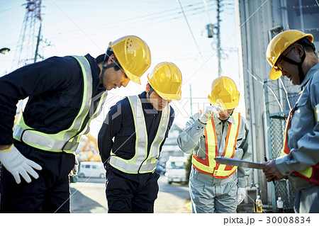 建設現場 朝礼 危険予知活動の写真素材
