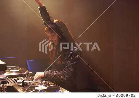 女性DJ 女性DJ 30009785