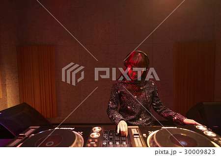 女性DJ 女性DJ 30009823