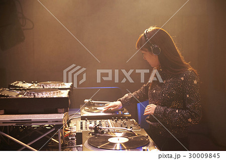女性DJ 女性DJ 30009845