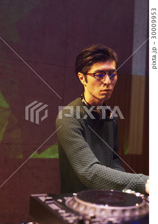 男性DJ 30009953