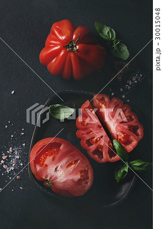 Tomatoes Coeur De Boeuf. Beefsteak tomato 30015048